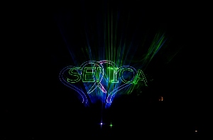 Foto : mesto SENICA - LaserShow - Martinské svetlonosenie 2019