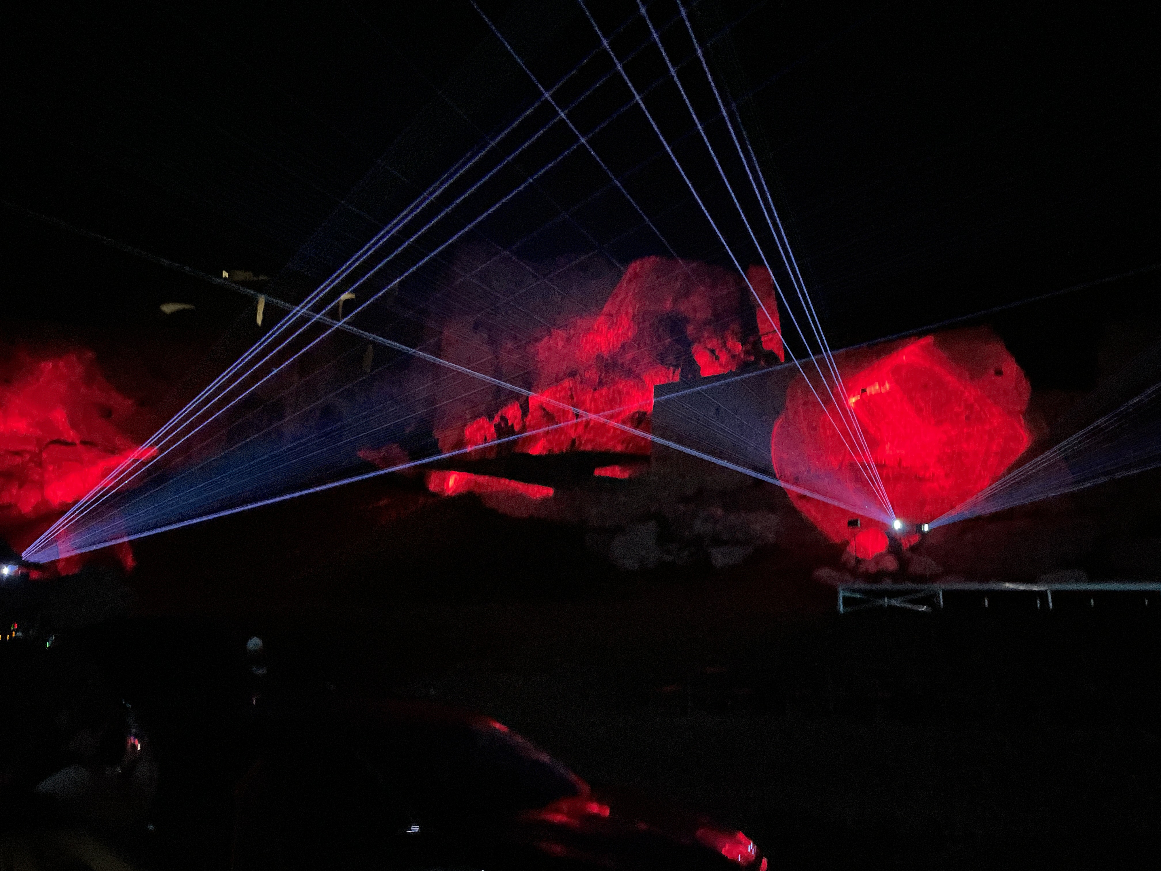 Nočná prehliadka Spišského hradu 24/7 - dodanie 15ks laserových projektorov,  lasershow @ laser mapping @ special effects