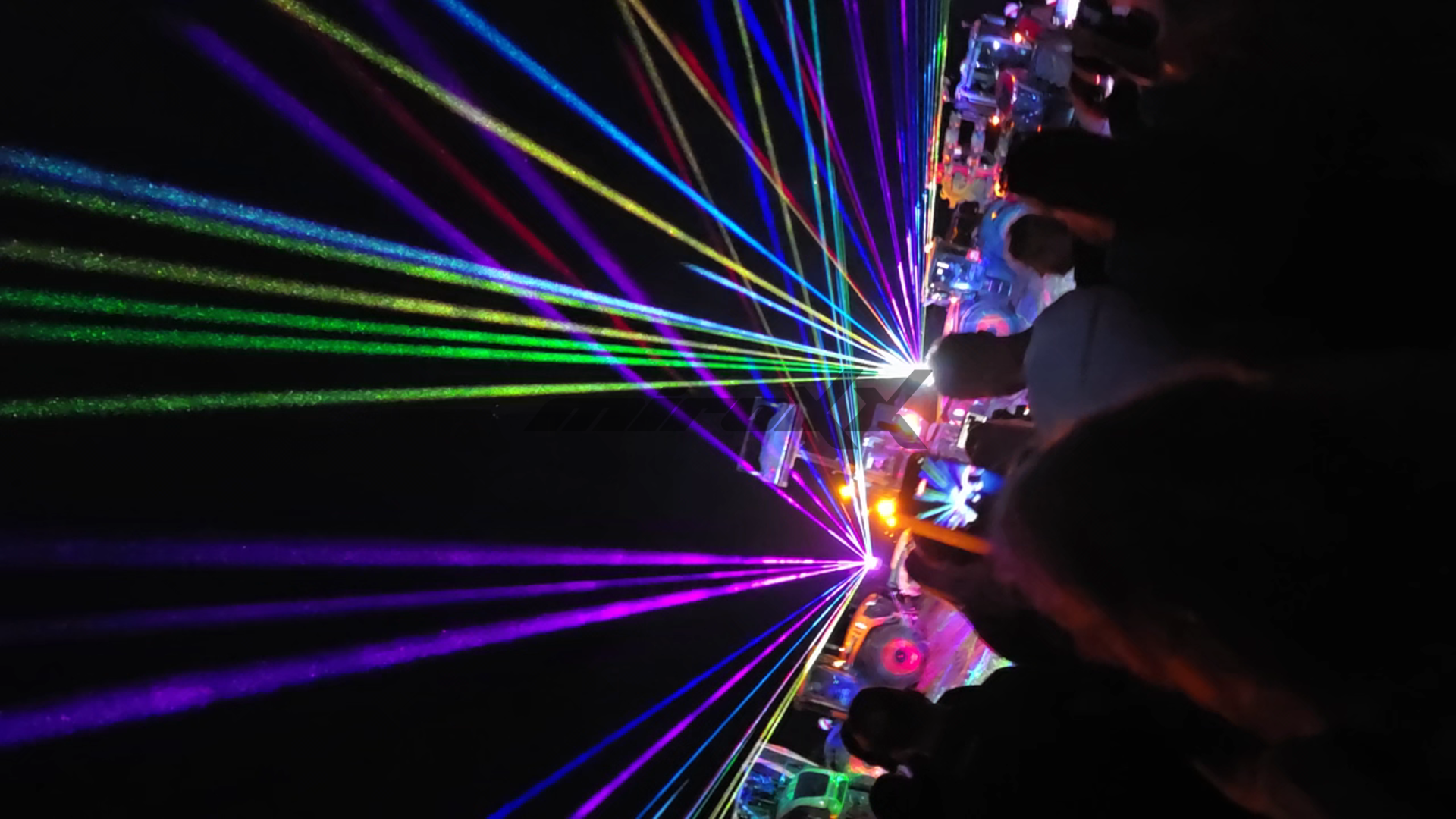 Deň poľa SÓJE 2026 Laserová show pre spoločnosť AGROTRADE GROUP - www.miroxx.eu 