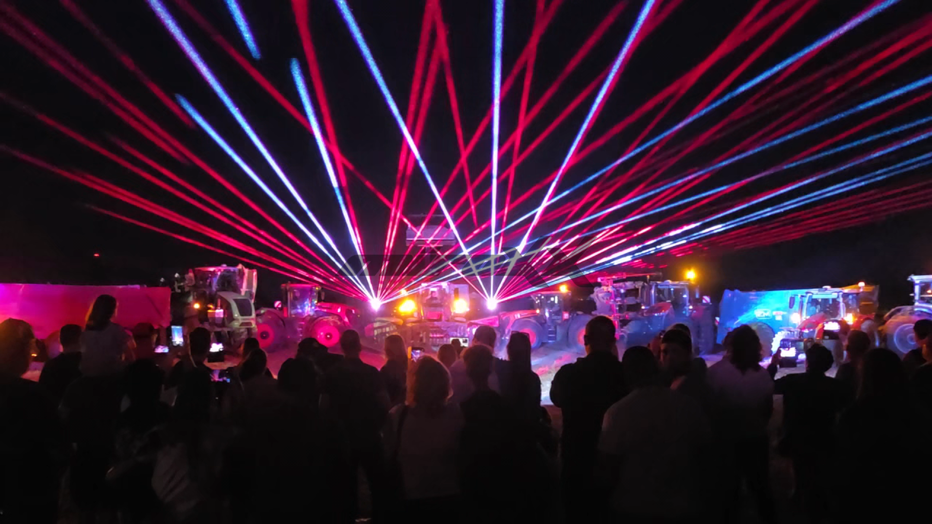 Deň poľa SÓJE 2026 Laserová show pre spoločnosť AGROTRADE GROUP - www.miroxx.eu 